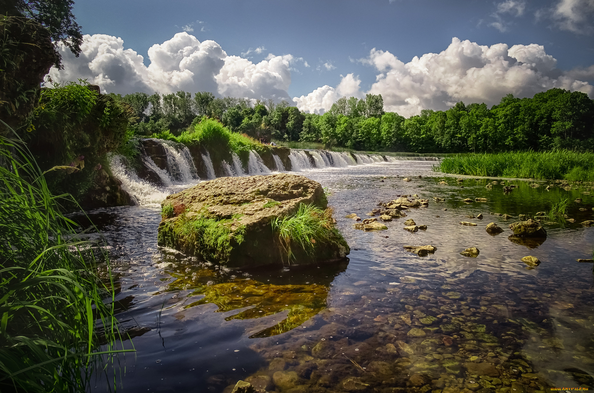 Река вента. Водопад Кулдыга Латвия. Латвия Вентас Румба. Водопад Вентас.